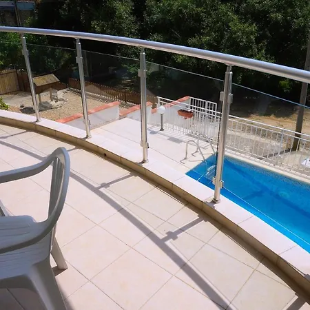 серена - Serena - Zone Lägenhet Baltjik